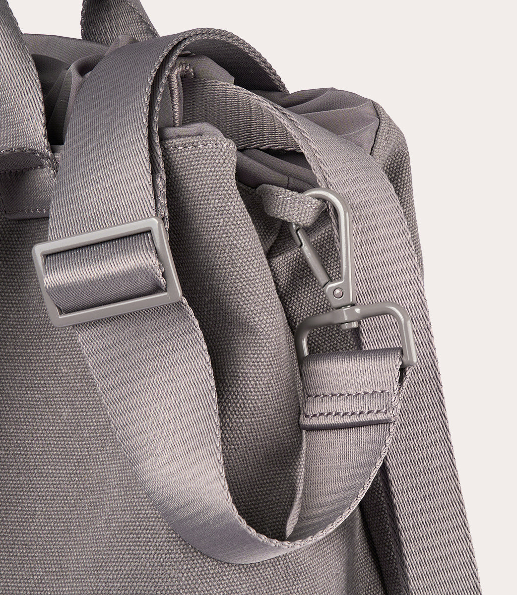 Carry Vertical Medium