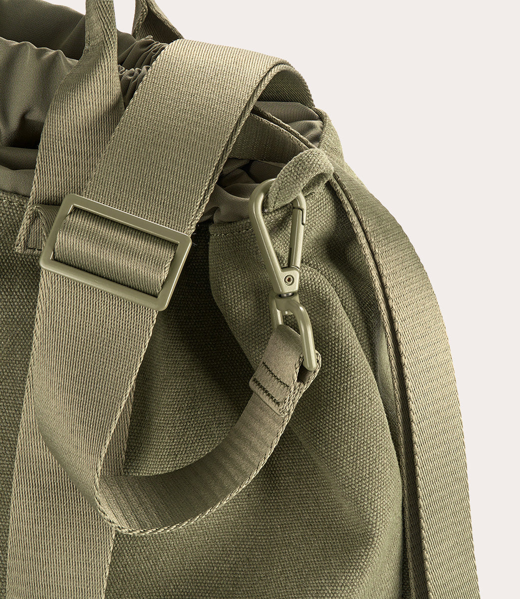 Carry Vertical Medium