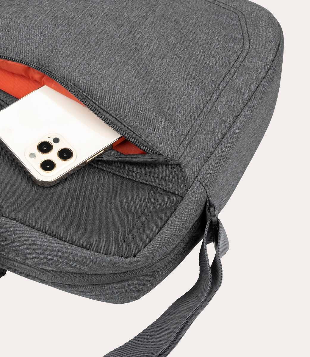 Tucano Borse uomo donna per device da 13 a 17 pollici - Disegnate per tutti  i tipi di laptop e per Apple MacBook Pro, Retina, Air. Borse in Nylon  Neoprene e tecniche.