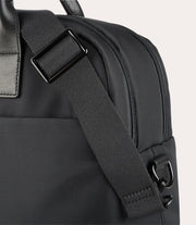 Fine Bag Nero, in uso
