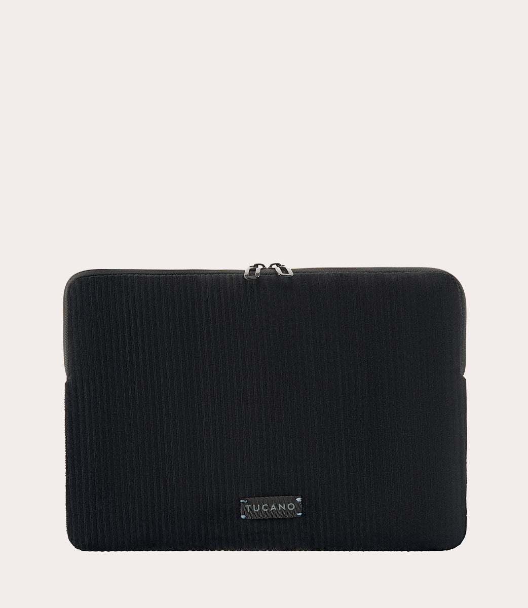 Velluto 2 MacBook Pro 16" e laptop 15.6", vista frontale