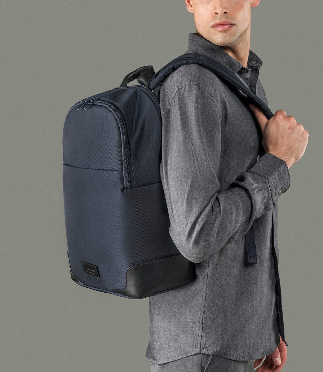 Fine Double Backpack Blu, vista posteriore