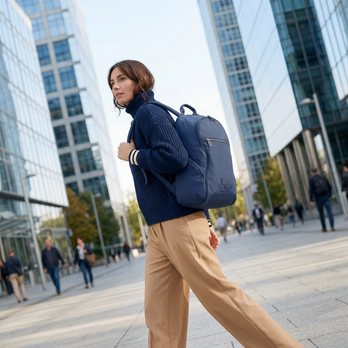 Otto business Blu, foto ambientata