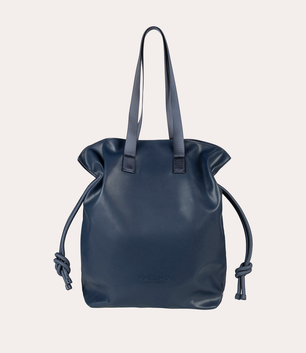 Nina Blu, vista frontale