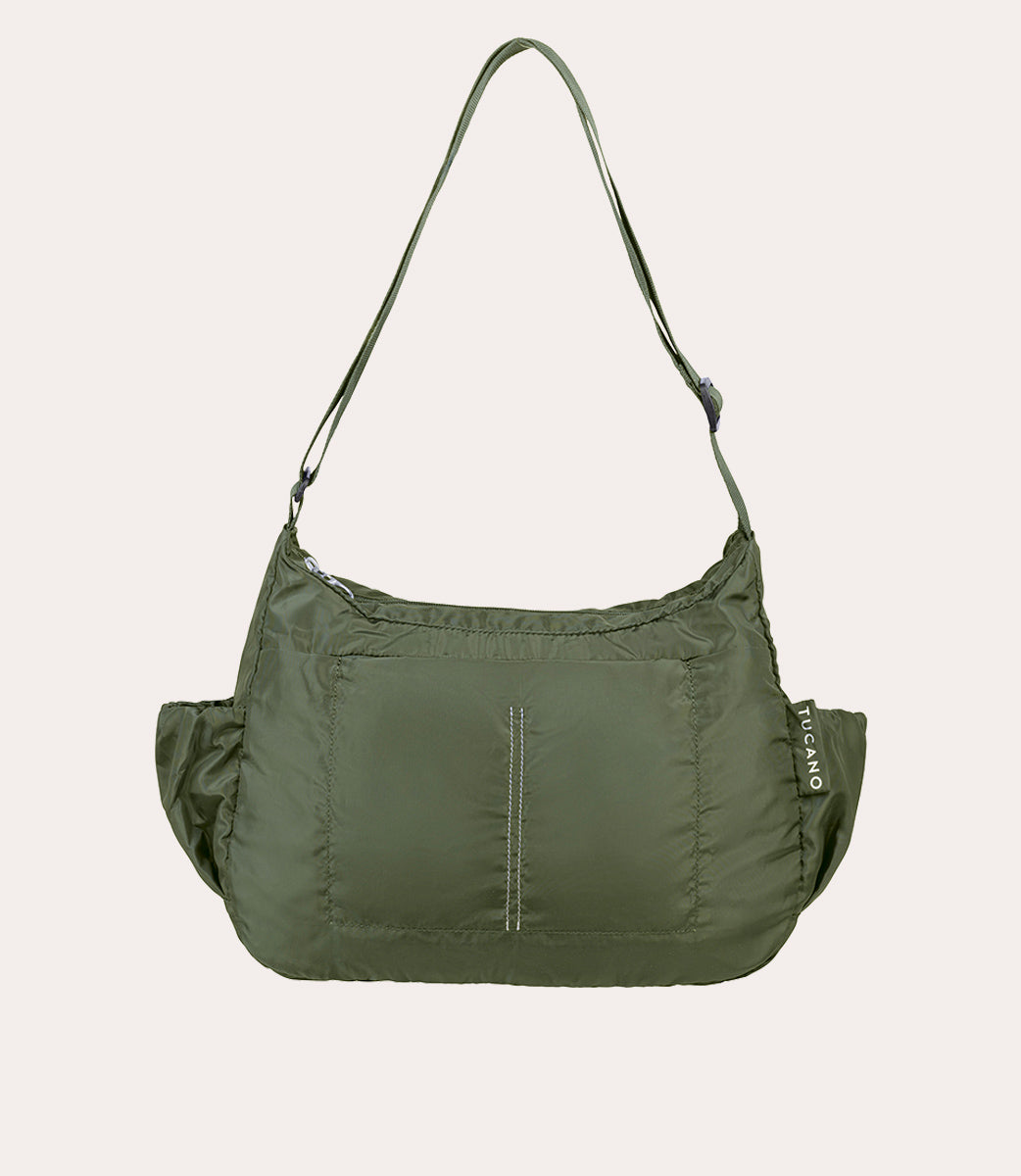 Compatto Eco Sling Verde acido, in uso