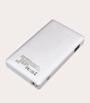 Power bank for laptop Bianco, in uso
