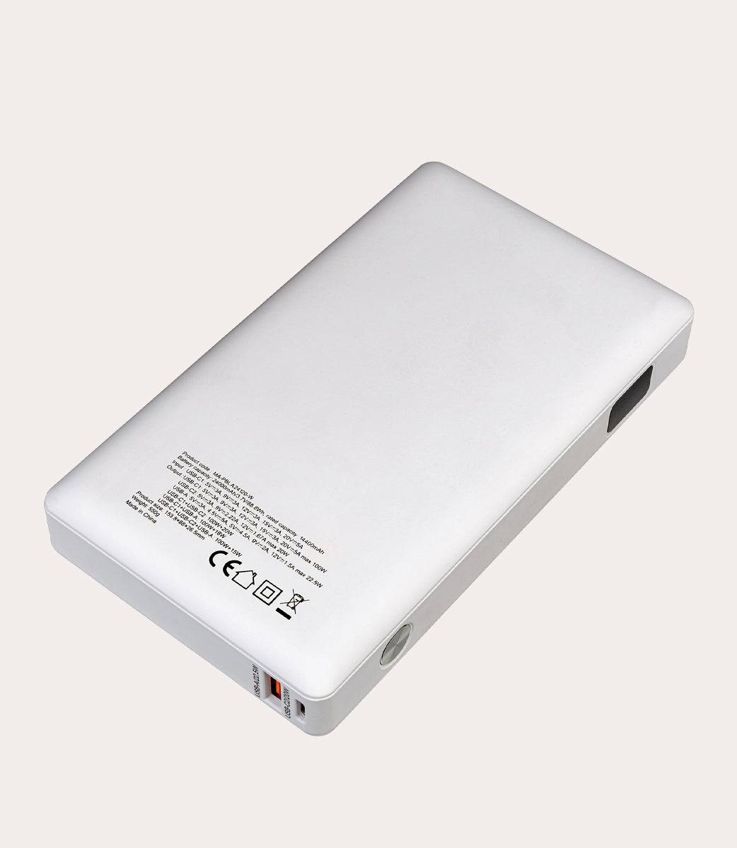 Power bank for laptop Bianco, in uso