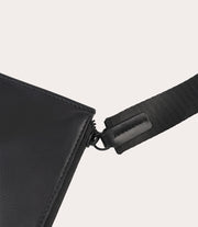 Palma Pouch Nero, vista laterale