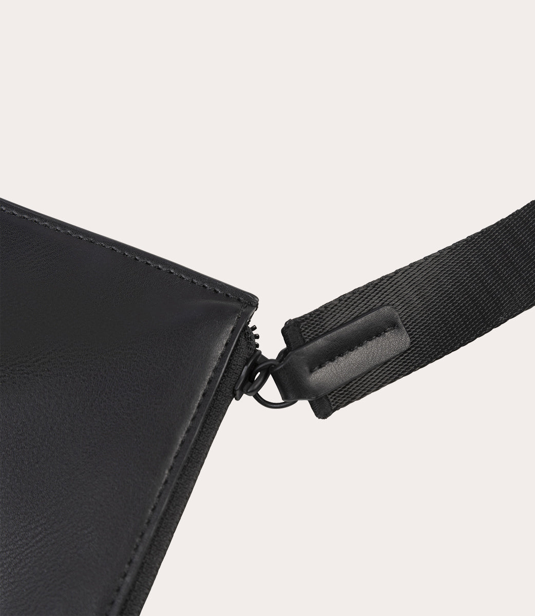 Palma Pouch Nero, vista laterale