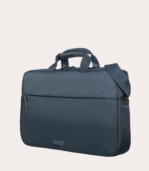 Tucano produces men's bags and women's bags for 13-inch, 15-inch